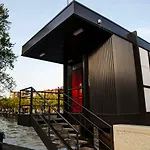 Sweets - Theophile De Bockbrug