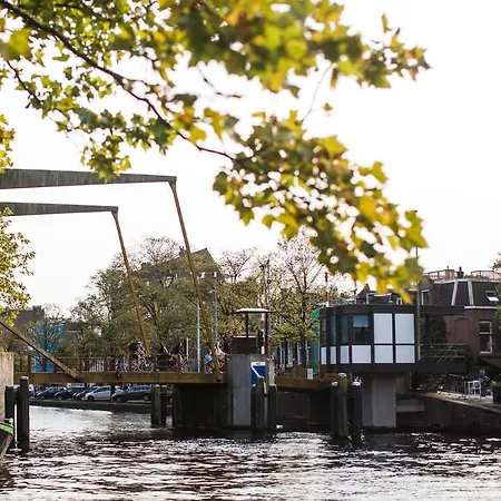 Sweets - Theophile De Bockbrug Apartment